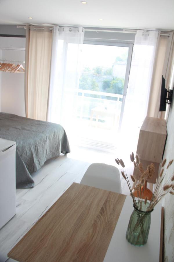 Les Palmiers - Appartement Avec Piscine Proche Plages - Wifi Et Clim Αντίμπ Εξωτερικό φωτογραφία